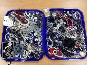 A Mixed Lot of Assorted Costume Jewellery, in hues of black, white and red to include pearl bead