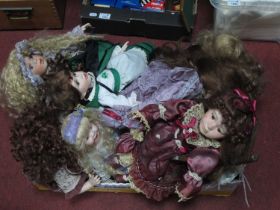 A collection of porcelain headed dolls from Regency Fine Arts, Leonardo Collectors etc. in themed