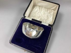 A Hallmarked Silver Bowl, Adie Bros, Birmingham 1933, of plain circular form, 10.5cm diameter (