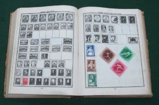 Stamps: World Stamp Collection, early to modern, housed in a 'Paramount' stamps album