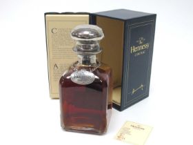 Cognac - Hennessy Cognac Library Decanter, bottle in book form case, 0,70l, 40% Vol.