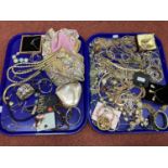 An Assortment of Gilt Tone Jewellery, to include 1980's style imitation pearl bead necklace with