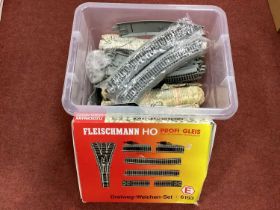 A Quantity of Bachmann "HO" Gauge E-Z Track, plus an Atlas, Ref 176, 90 degree crossing and a