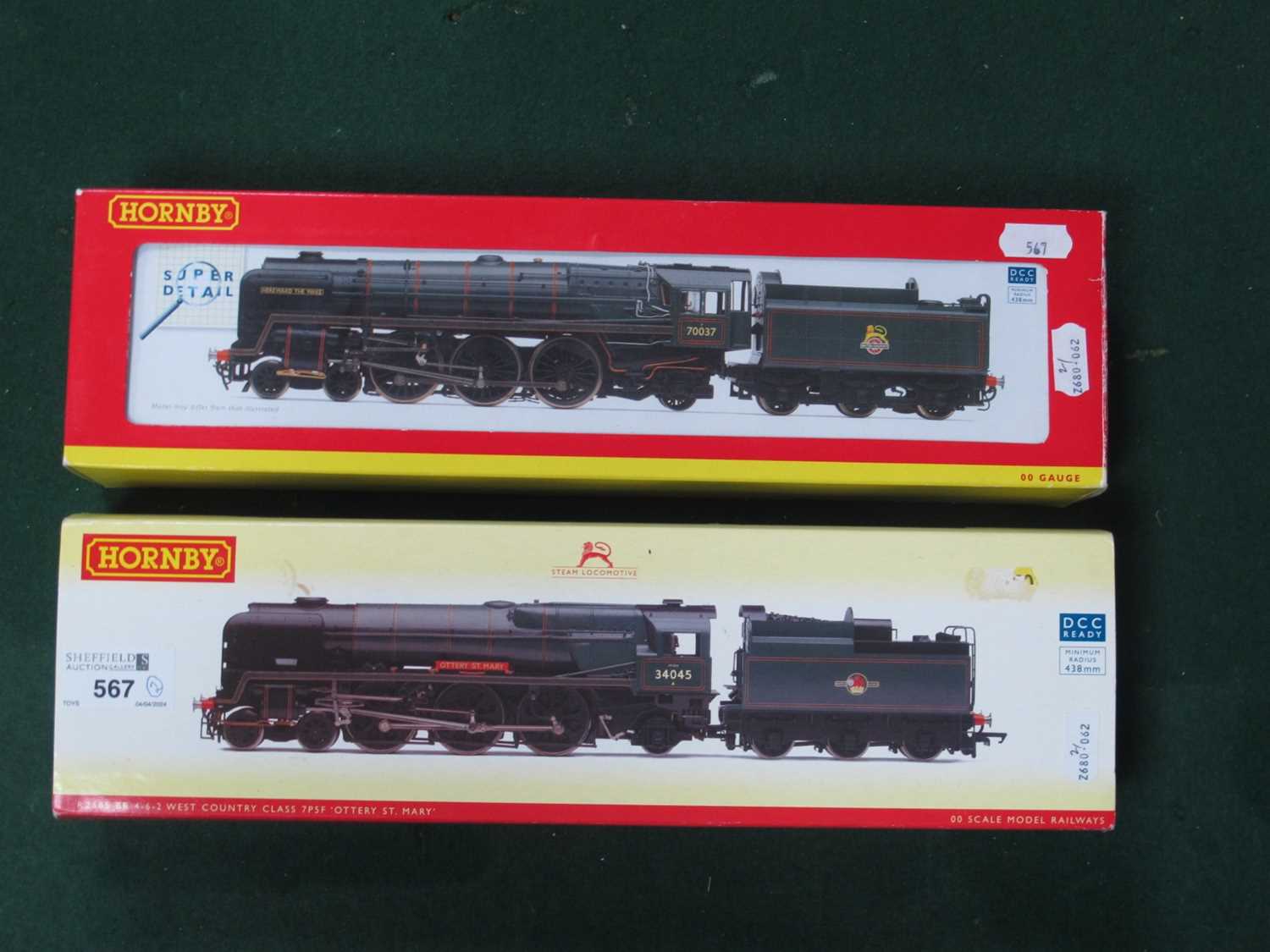 Two Hornby "OO" Gauge/4mm Boxed BR green 4-6-2 Steam Tender Locomotives, Ref No. r2585 West