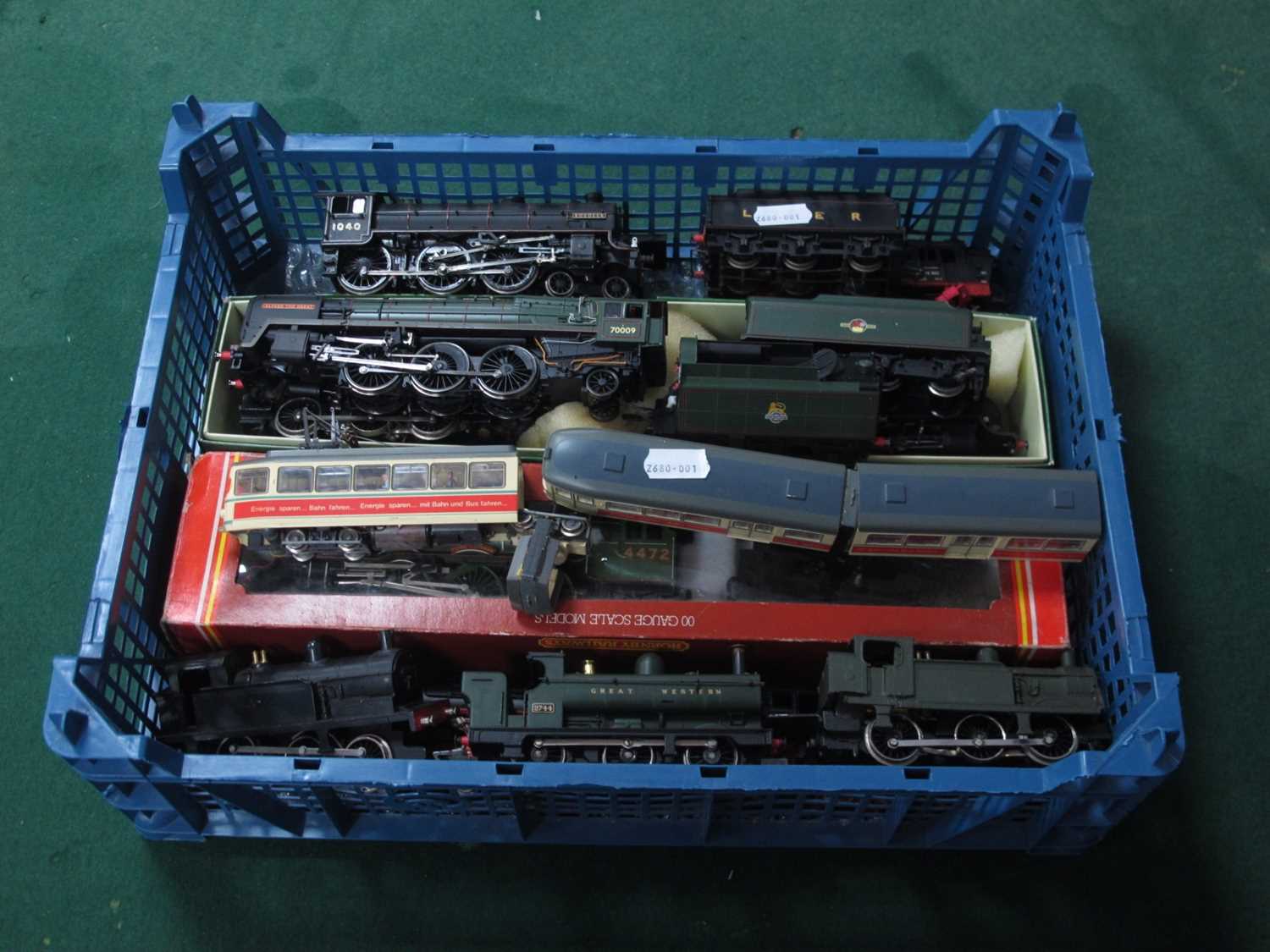 Eleven "OO"/"HO" Gauge Locomotives, for spares and repair, comprising, four UK Steam/Tender three UK