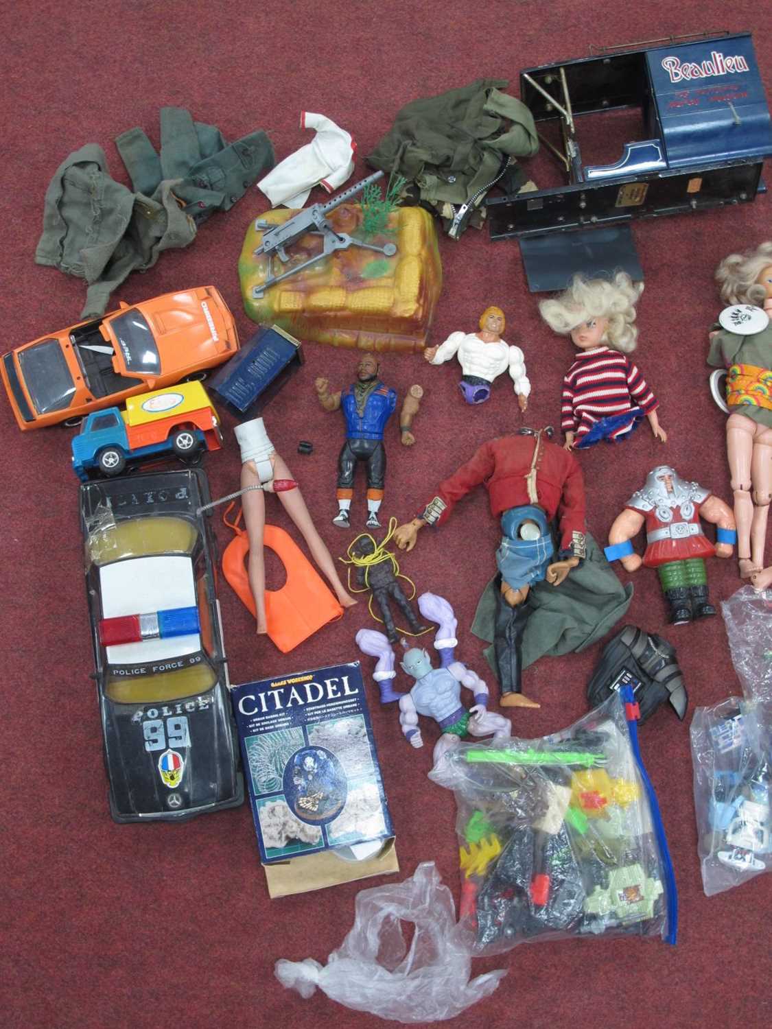 A Quantity of Action Figures, and similar items. - Image 3 of 4