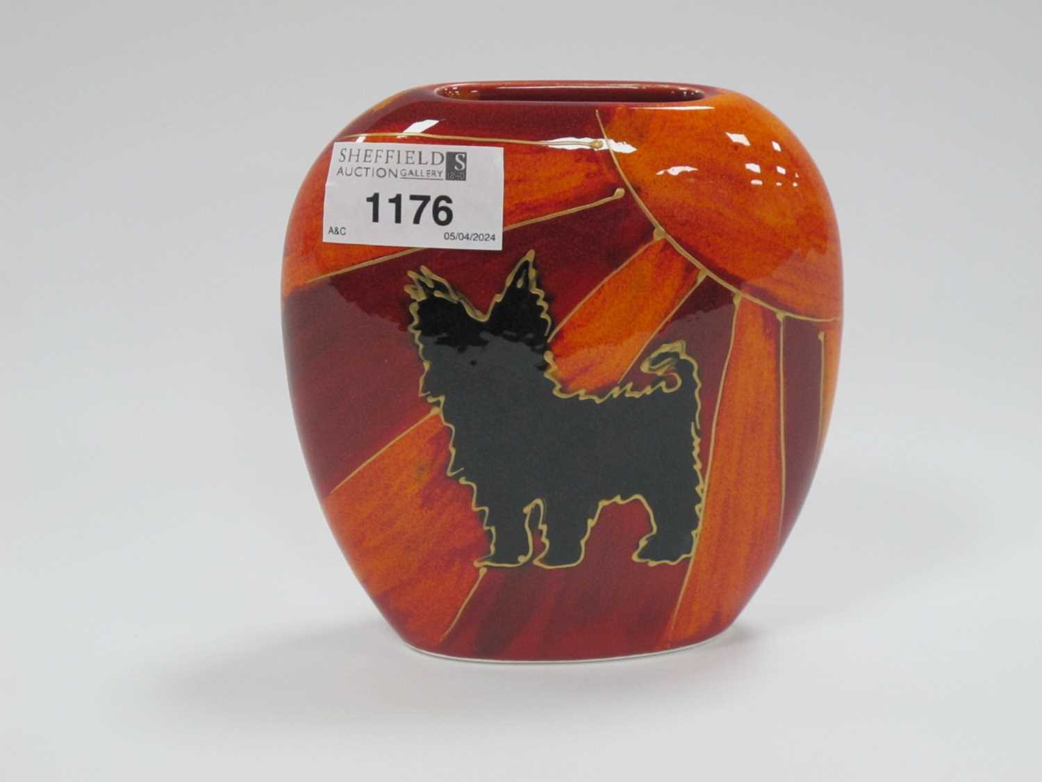 Anita Harris 'Deco Dog' Sunburst Purse Vase (Scottie Dog), gold signed, 13cm high.