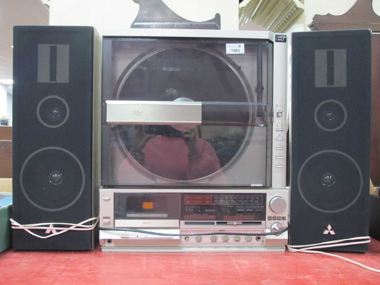 Mitsubishi X7 Music Centre, with SS-7G Speakers (untested sold for parts only).