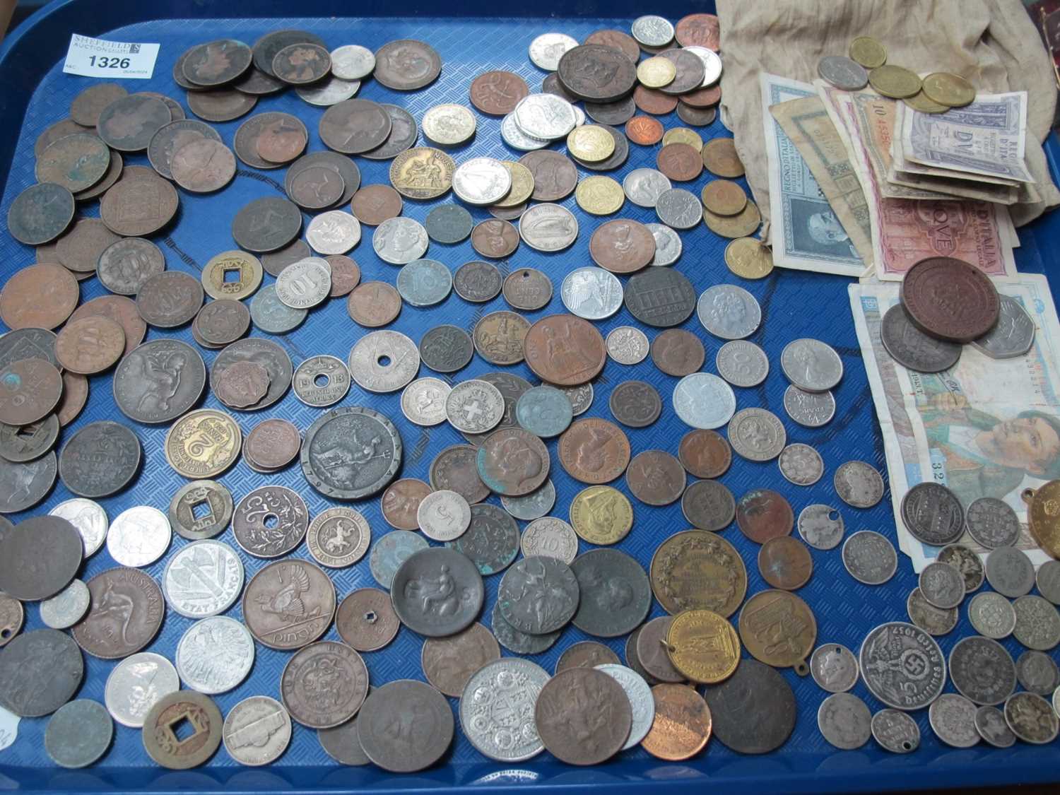 Coinage Pre 1947U.K Silver, 1895 shilling, coppers, World coins, banknotes:- One Tray.