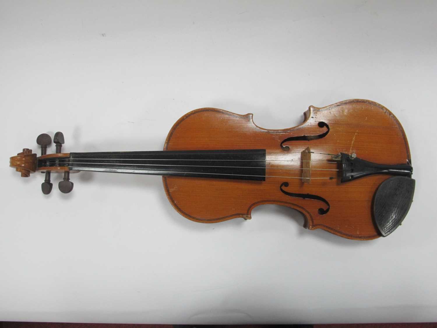 Violin, with two piece back, overall length 51.5cm, length of back 31cm, with bow and case. - Image 17 of 18