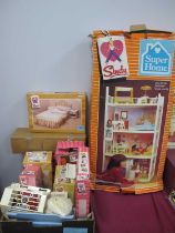 A collection of circa 1980s Sindy toys to include many boxed accessories including Super House