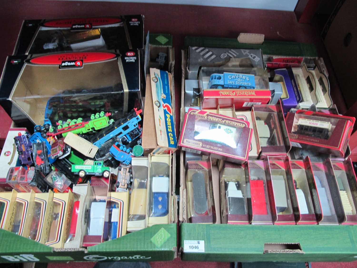 A collection of boxed model cars to include many Models of Yesteryear, Days gone, Promotional