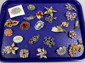 Modern Costume Brooches, including cameo style, etc :- One Tray