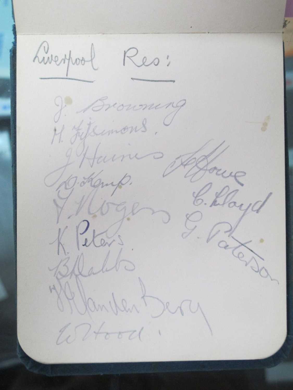 Autographs - Sheffield Wednesday 1937-8, including Hooper, Shiner, Millership. Reserves of - Bild 11 aus 11