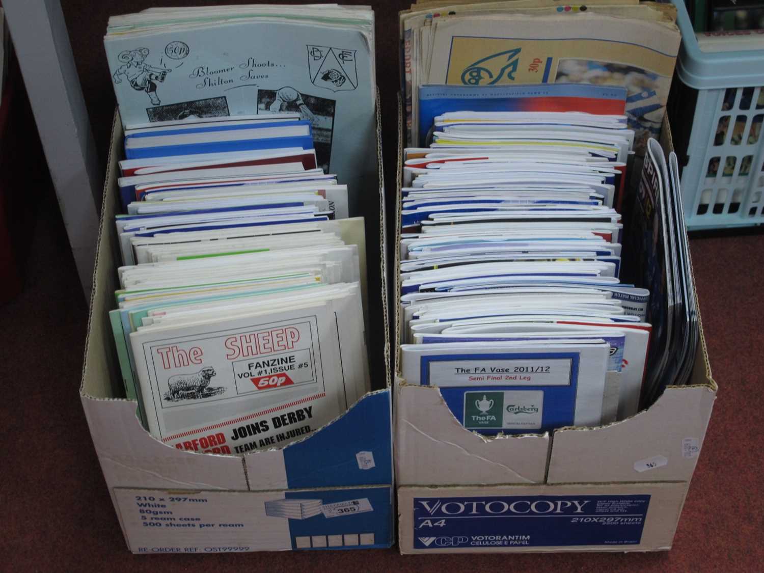 Non-League Programmes Mainly Derbyshire Clubs, Stadium books, Derby County Fanzines. Newspapers,