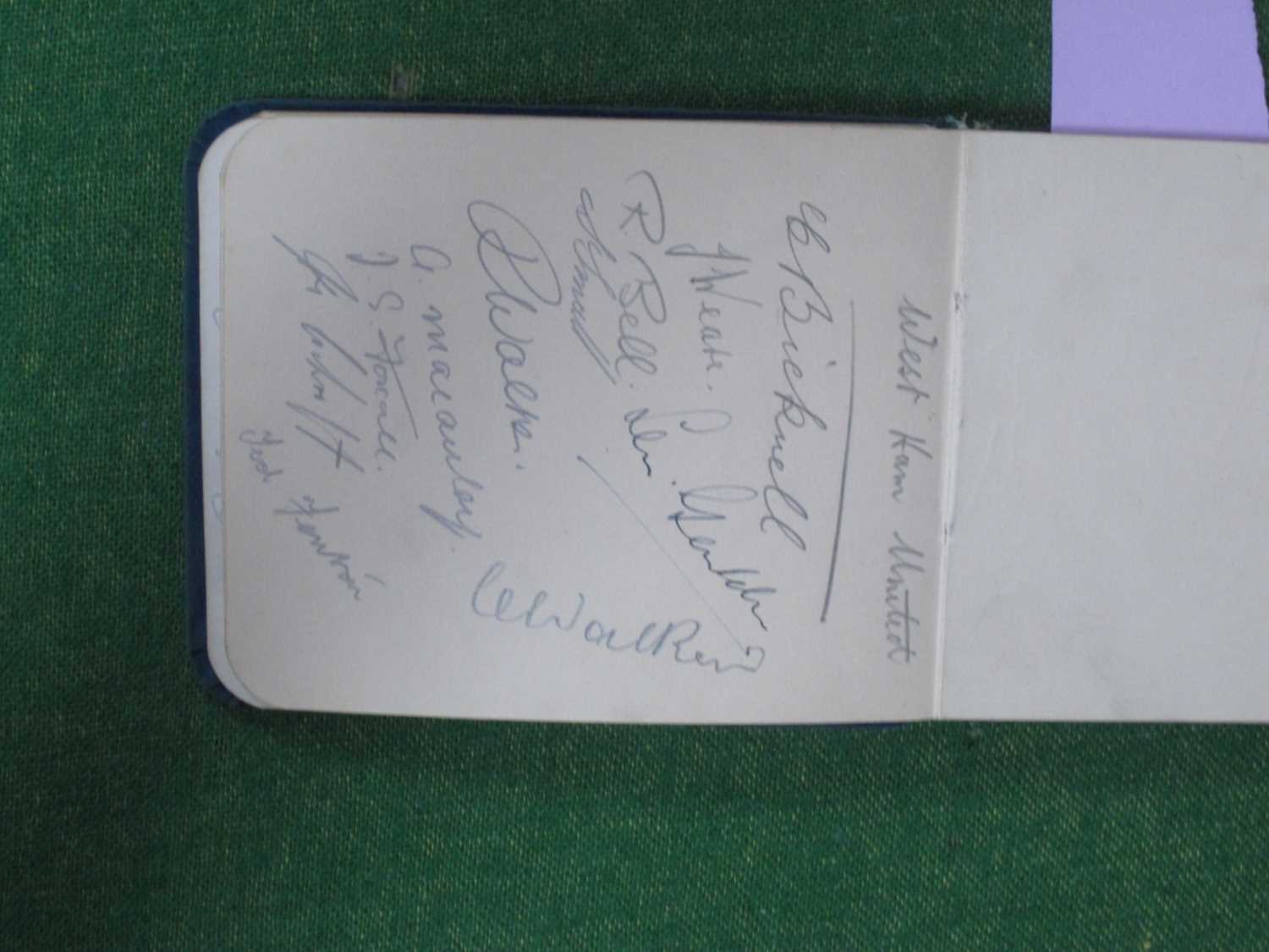 Autographs - Sheffield Wednesday 1937-8, including Hooper, Shiner, Millership. Reserves of - Bild 6 aus 11