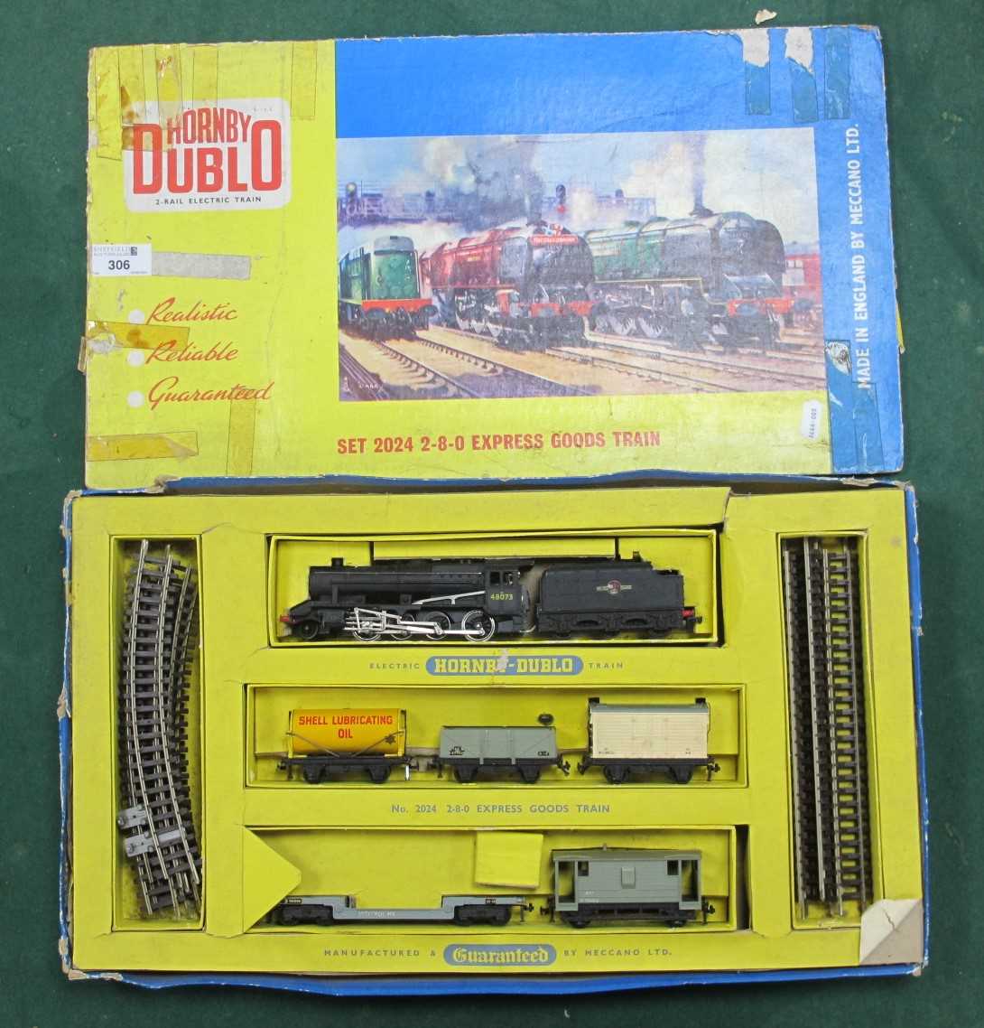 A Hornby Dublo 'OO' Gauge/4mm Two Rail Ref No 2024 Express Goods Train Set, consisting of a 2-8-0