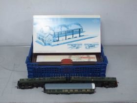 A Hornby OO Gauge/4mm Ref No. R8009 "Station Terminus", boxed, appears unused, box content