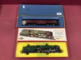 Two OO Gauge/4mm Boxed Locomotives: comprising a Tri-ang Ref No, R861 2-10-0 Class 9F "Evening Star"