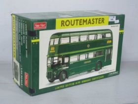 Sun Star 1:24th Scale #2904 Diecast Model Routemaster Bus RMC 1453 - 453 CLT, The Original Green