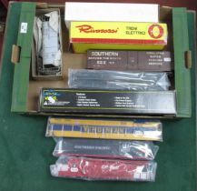 Five 'O' Gauge/7mm Items of U.S.A Outline Rolling Stock by Atlas, Rivarossi etc, box vans, hopper,