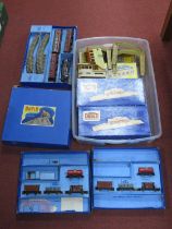 A Hornby Dublo 'OO' Gauge/4mmBoxed Ref No EDP13 Three Rail Train Set, comprising a 2-6-4 standard