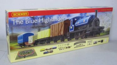 A Hornby 'OO' Gauge/4mm Ref No R1101 "The Blue Highlander" Boxed Train Set, consisting of a 0-4-0