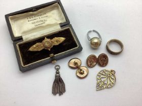 A Victorian Bar Brooch, stamped "9ct" (steel pin); vintage cufflinks, openwork pendant, rings, etc.