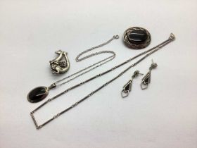 "925" and Other Jewellery, including novelty dragon and other brooches, drop earrings, oval panel