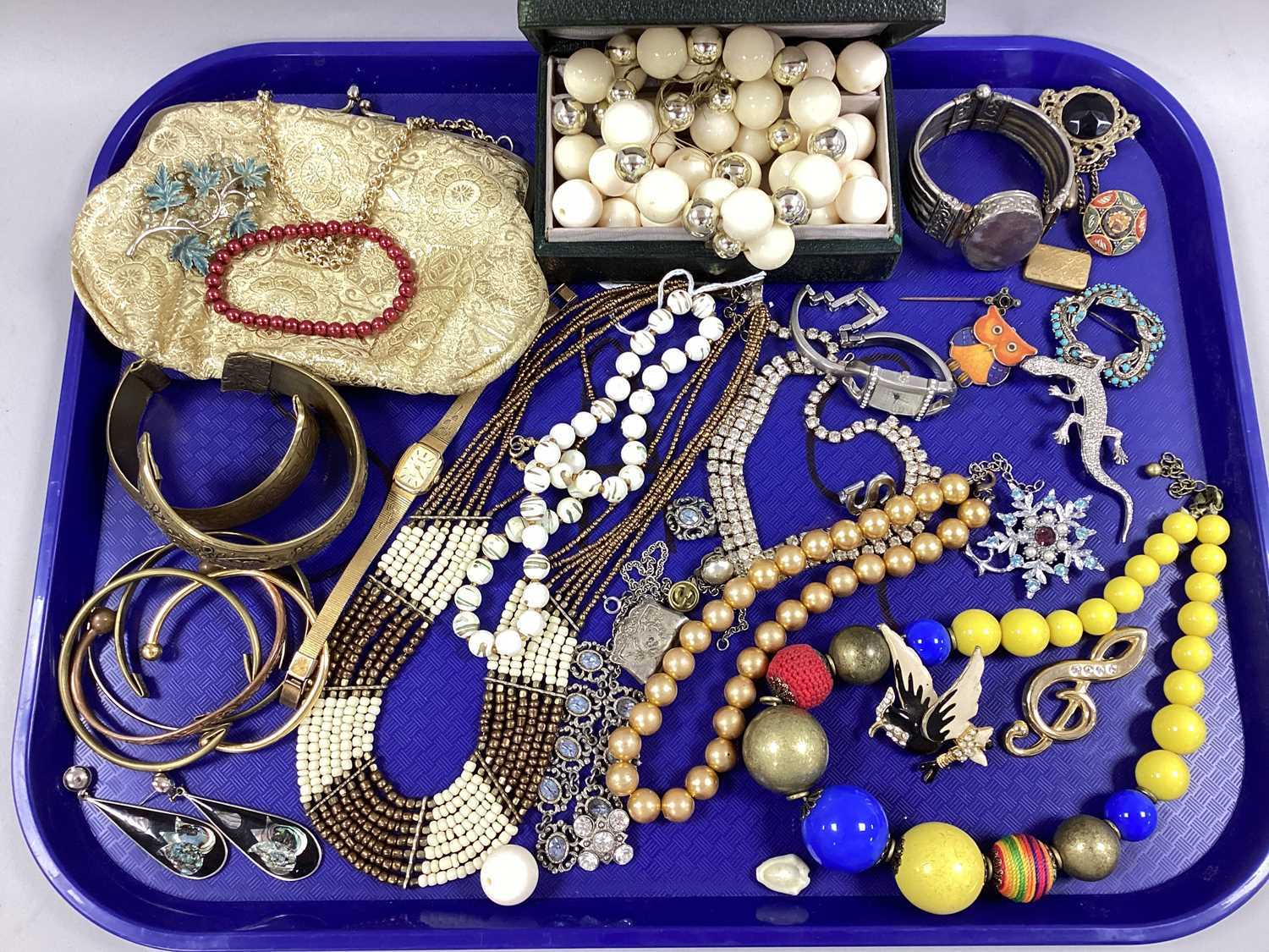 A Mixed Lot of Assorted Costume Jewellery, including bead necklaces, micromosaic and other brooches,
