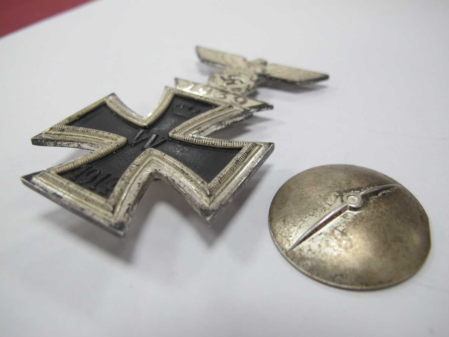 WWII Third Reich German 1914 First Class Iron Cross, with factory applied 1939 clasp, maker marks on - Image 7 of 13