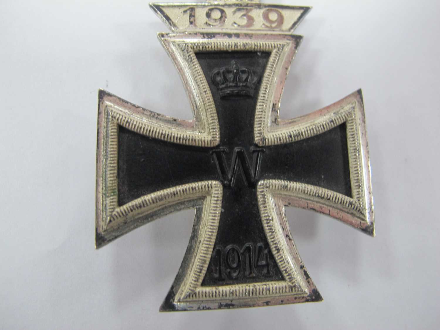 WWII Third Reich German 1914 First Class Iron Cross, with factory applied 1939 clasp, maker marks on - Image 9 of 13