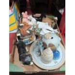 Highland Stoneware plate of frog diving in to water, Wedgwood lemon juicer, various items of