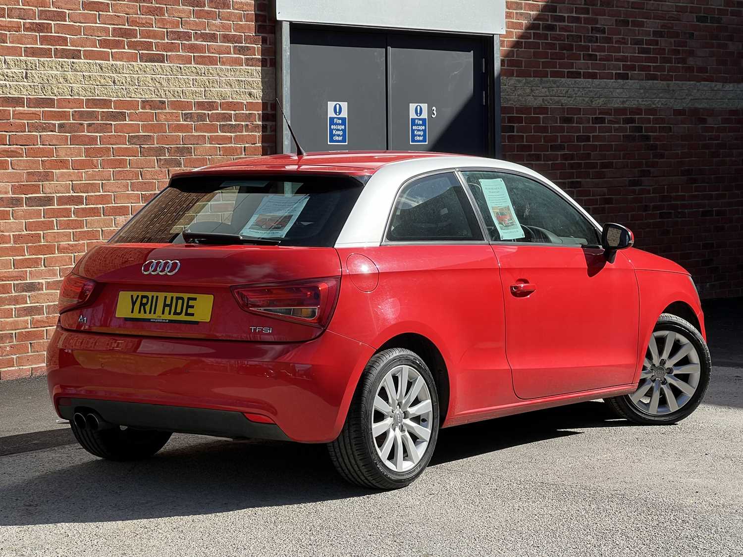 2011 [YR11 HDE] Audi A1 1.4 TFSI (petrol) Sport 3-door hatchback in red, 6-speed manual gearbox, - Bild 4 aus 7