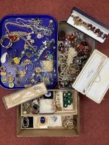 A Mixed Lot of Assorted Costume Jewellery, including assorted bead necklaces, imitation pearls,