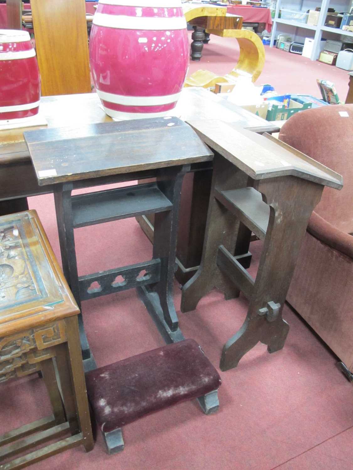 Early XX Century Oak Prayer Desk, with writing slope, centre rail, uphostered kneeler 46cm wide, - Image 4 of 4