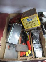 Abzieher Set, spanners, drill bits, many other tools:- One Box.