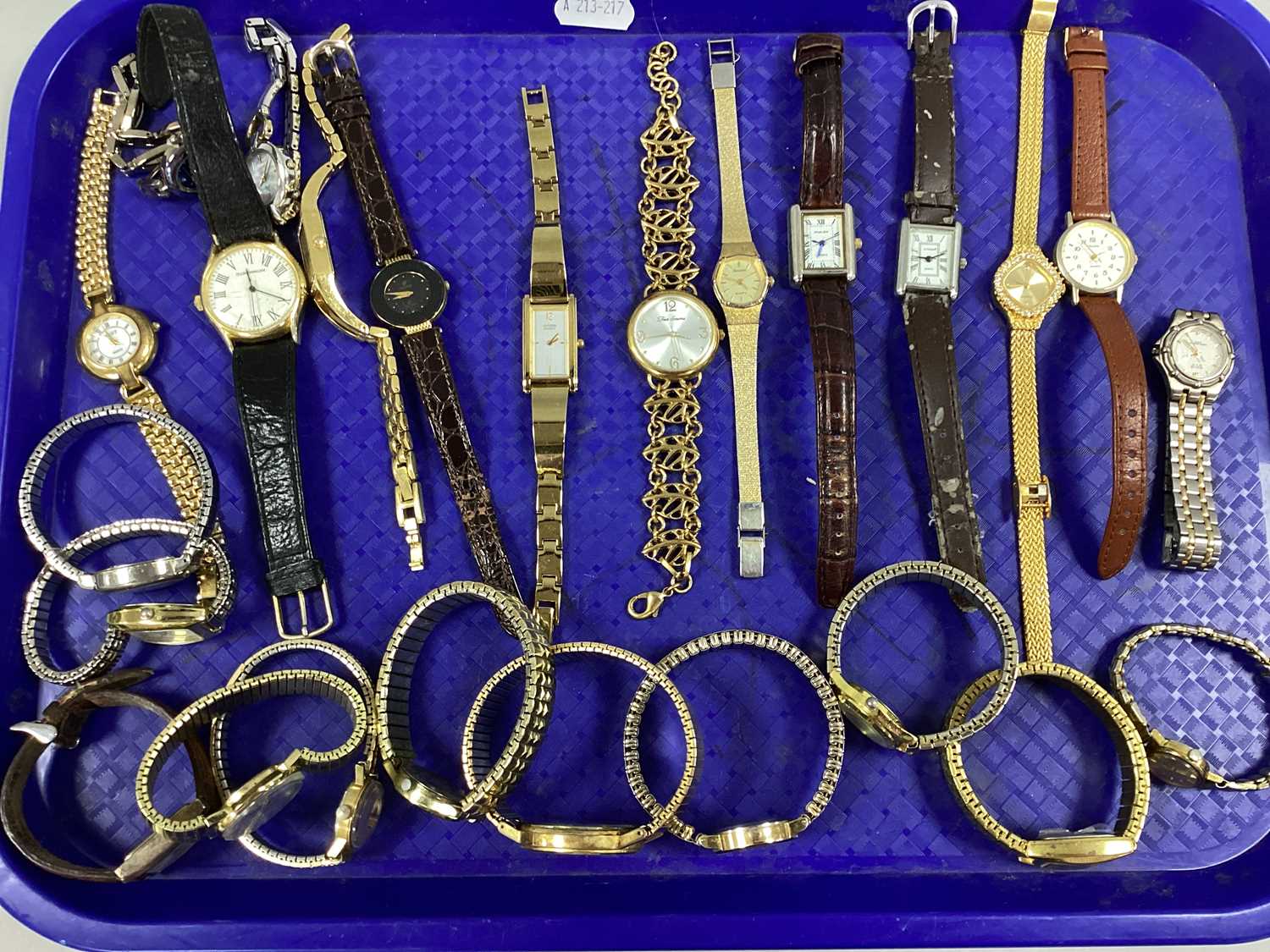 An Assortment of Wristwatches, to include gilt tone, Seiko, Citizen, Accurtist, Avia, Citron