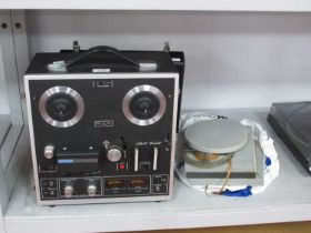 Akai 1721L Reel to Reel Stereo Tape Recorder, includes operators manual, spare reels and tape, (