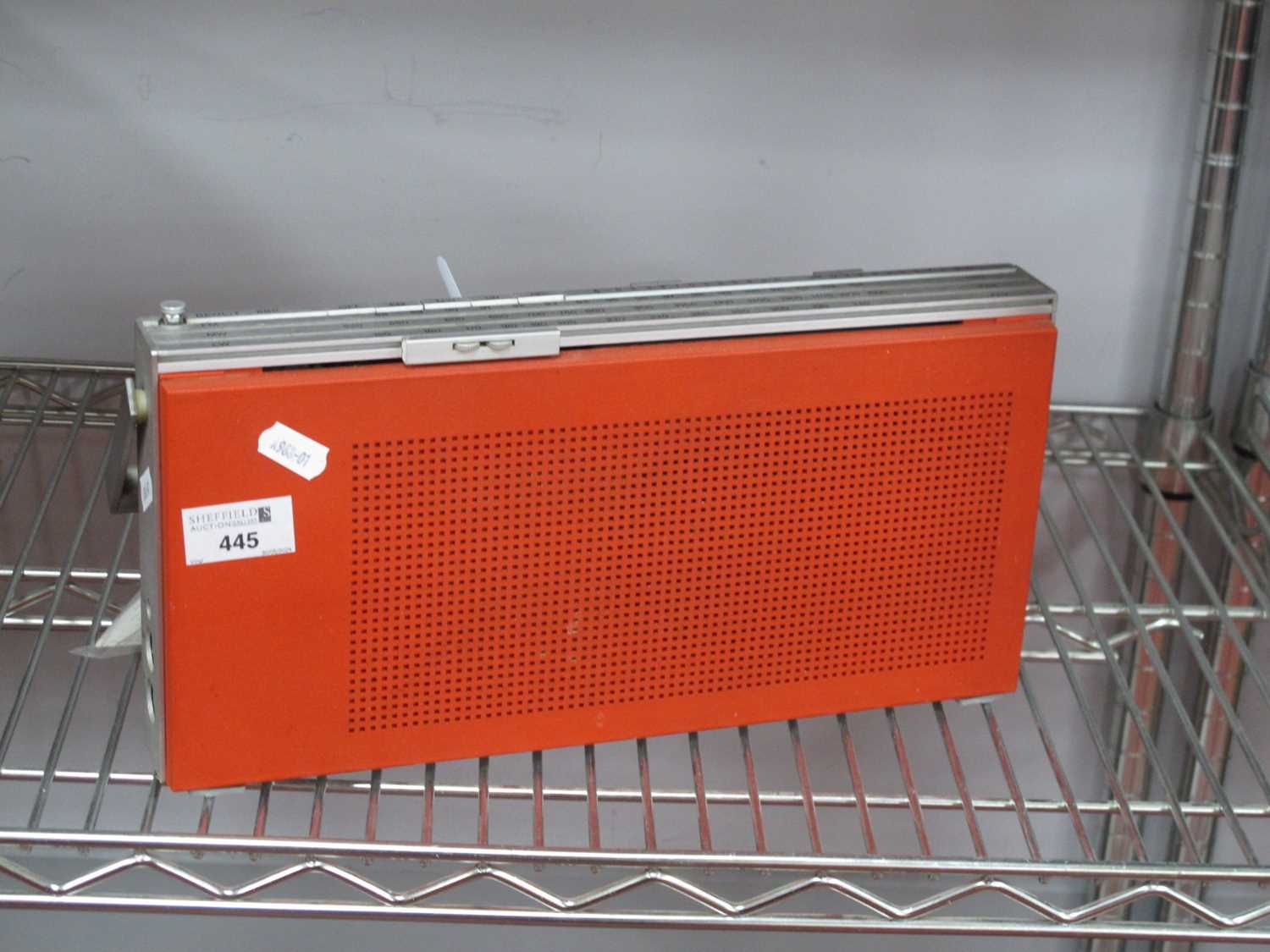 Bang And Olufsen Beolit 600 Radio, included original operating instructions, (untested).