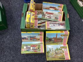 Faller vintage HO lineside kits, appear unstarted, unchecked, boxed, approx. 15