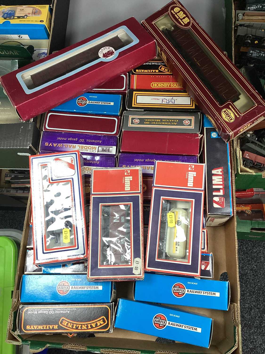 OO gauge rolling stock by Mainline, Airfix, Lima etc, boxed, approx. 30