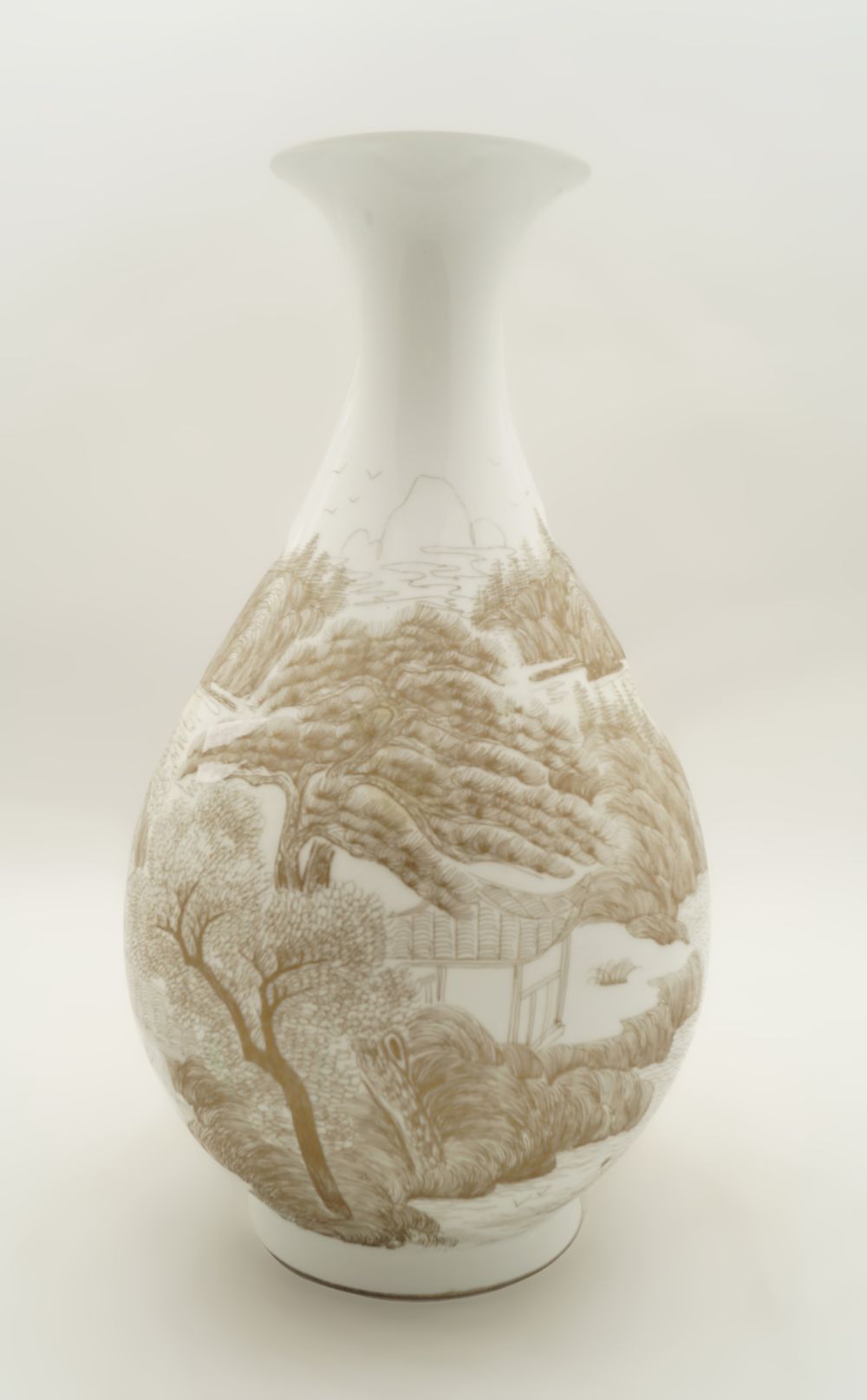 CHINESE QING PERIOD MEIPING VASE