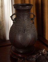 ANTIQUE CHINESE BRONZE VASE