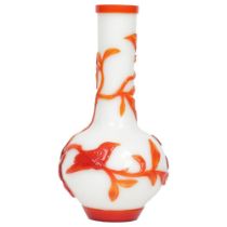 CHINESE PEKING GLASS VASE