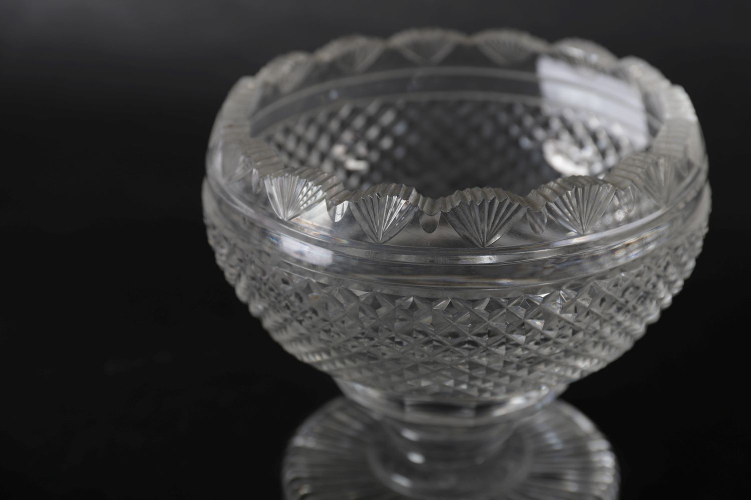 18TH-CENTURY IRISH CRYSTAL SWEETMEAT BOWL - Image 2 of 3