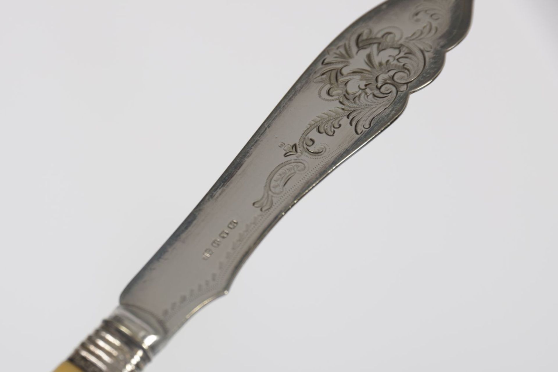 SET OF 6 FISH KNIVES AND FORKS - Image 4 of 4