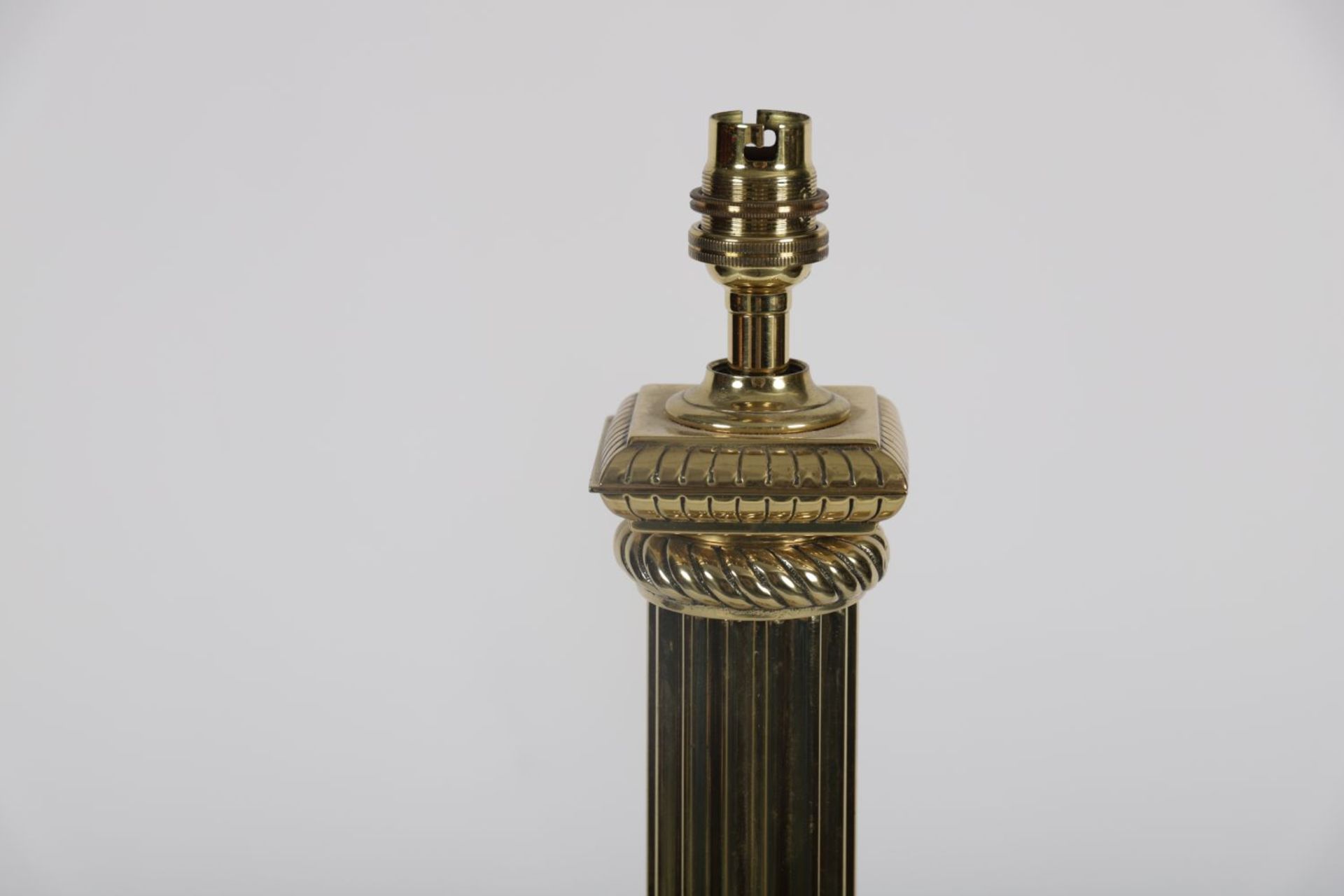 19TH-CENTURY BRASS TABLE LAMP - Image 3 of 3