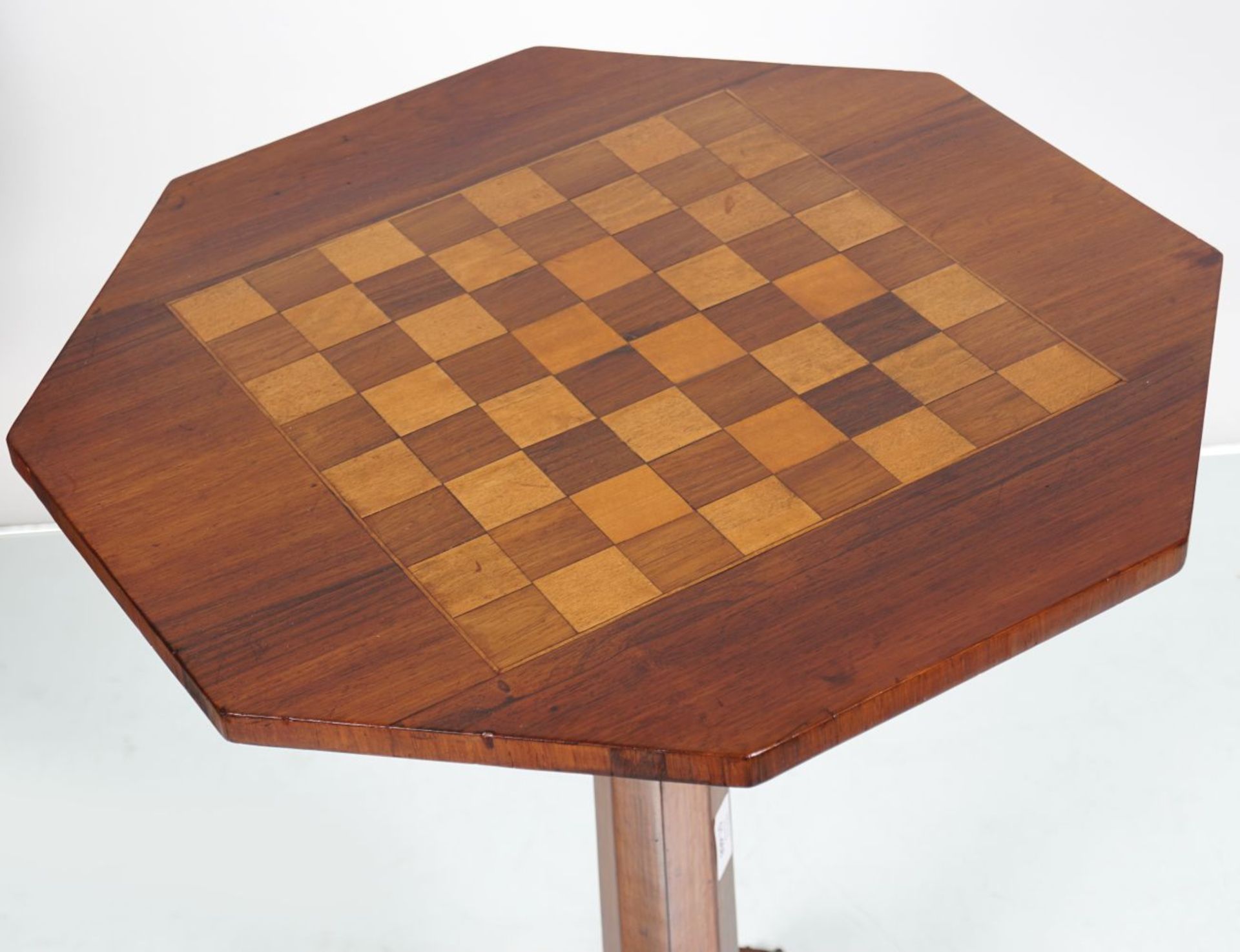 REGENCY ROSEWOOD CHESS TOP OCCASIONAL TABLE - Bild 2 aus 3