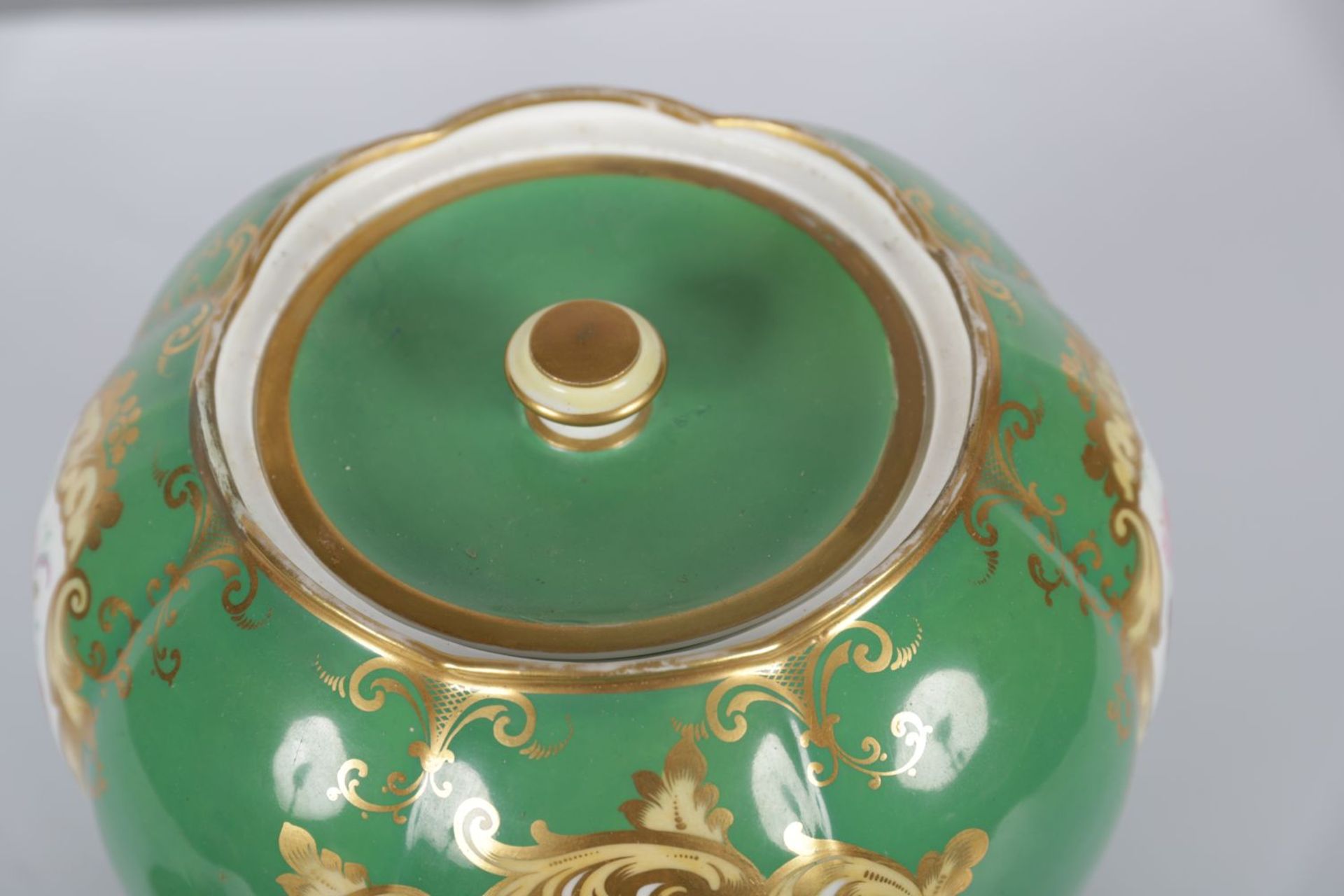 19TH-CENTURY GERMAN PORCELAIN POT POURRI - Image 3 of 3